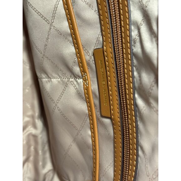 Michael Kors Jet Set Signature Brown Monogram Large Tote Bag - Picture 11 of 13